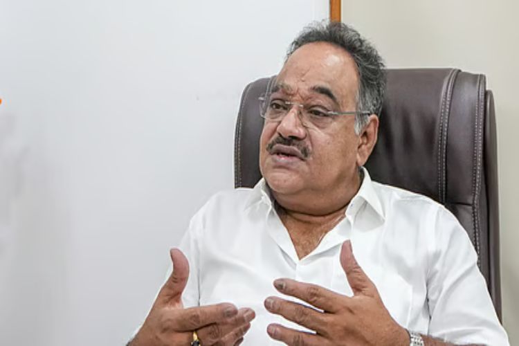 Many Trinamool MPs and MLAs are in touch, but no one will be inducted into the party at this time: Samik