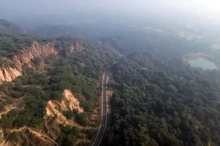 SC forms expert committee to reassess definition and protection of Aravalli Range