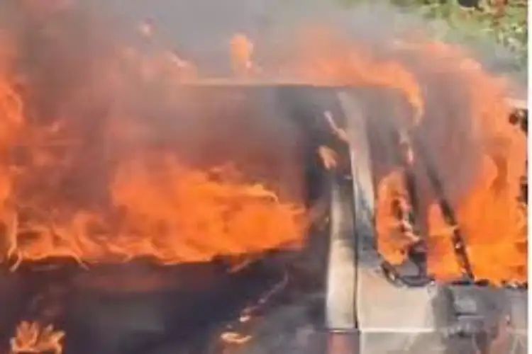 Bihar: Car catches fire at petrol pump in Jehanabad; no casualties reported