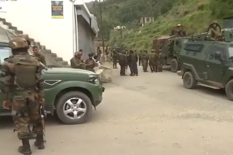 J-K: Security Forces intensify Anti-Terror search in Gambhir Mughlan forests