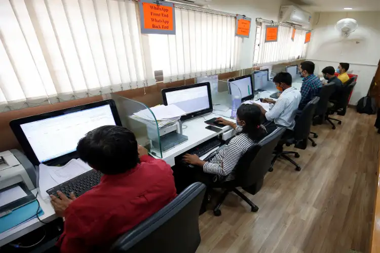 Digital adoption raises productivity by 76%, enhances formal credit access: SBI