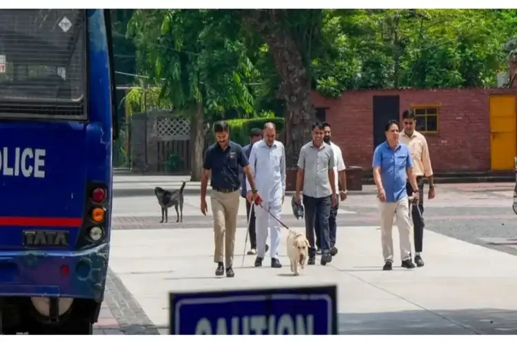 Haryana: Security sweep at Gurugram Municipal Corporation office after bomb threat email