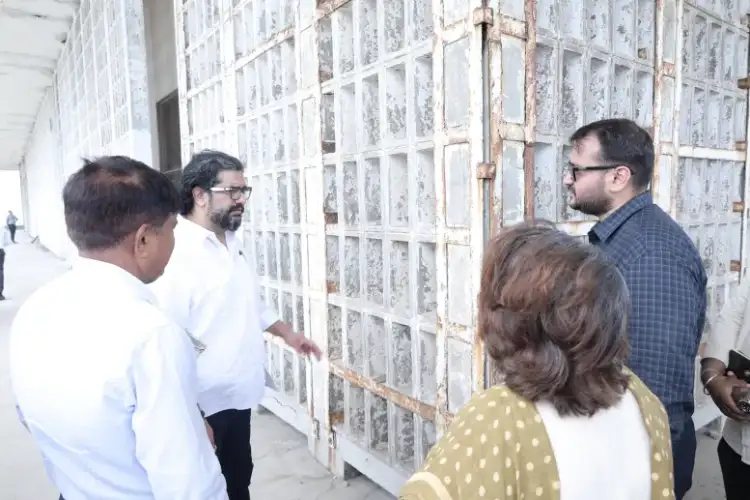 Inspection of Air India building; Quality repairs and public convenience to be top priority, says Maha Minister Shivendrasinhraje Bhosale