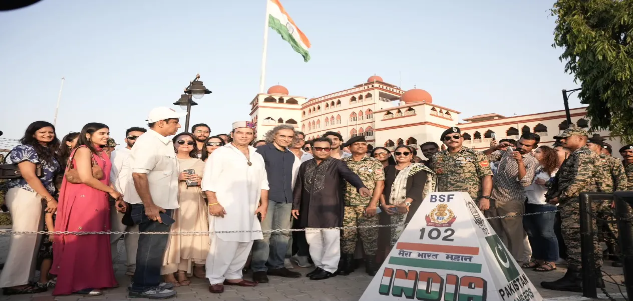 AR Rahman sang ‘Maa Tujhe Salaam’ at the Attari-Wagah border; the audience was moved to tears.
