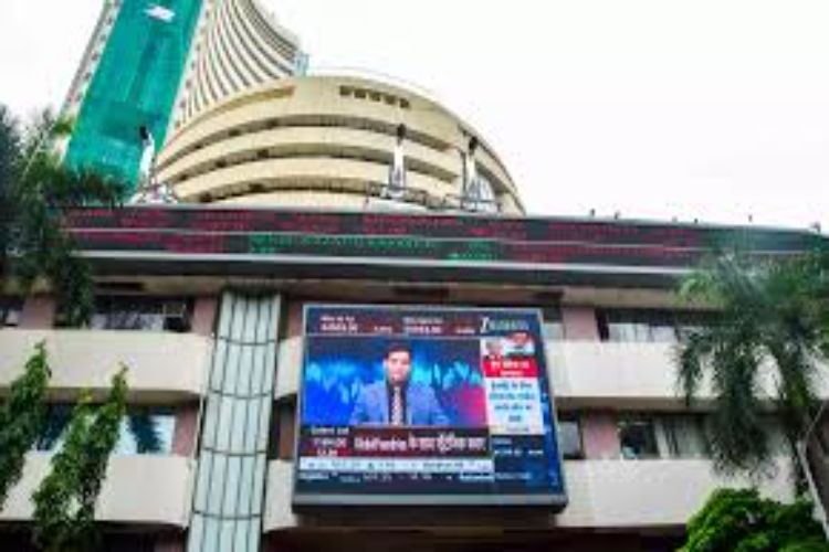 Sensex, Nifty fall sharply in early trade