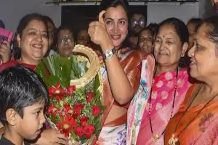 BJP's Navneet Rana clarifies Rajya Sabha reports, reaffirms loyalty to party