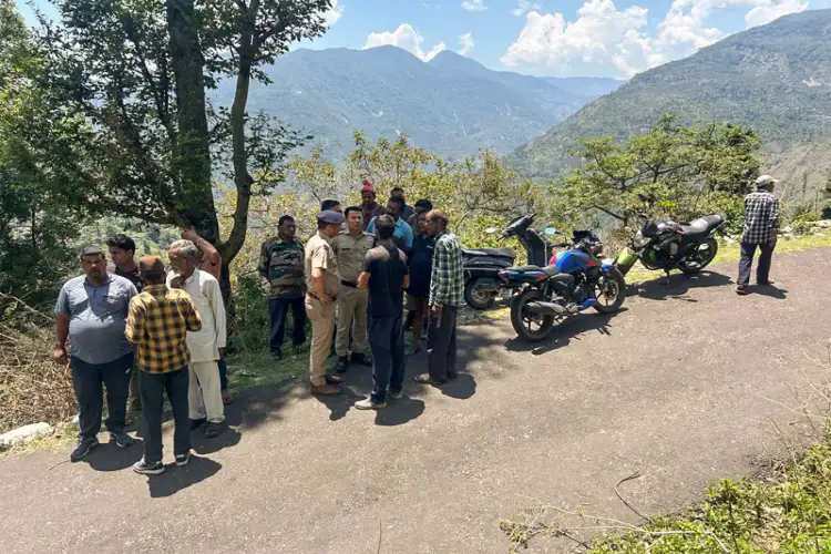 Kedarnath trek tragedy: One pilgrim dead, another injured after falling into gorge