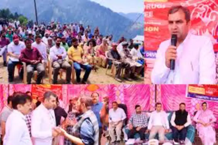 J-K: Ramban DC holds Block Diwas outreach programme at Seri, assures action on civic issues