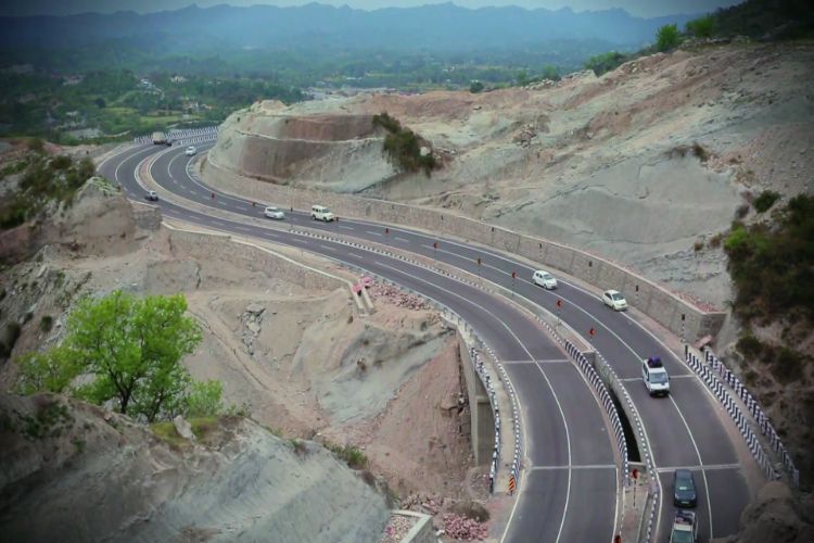Night traffic will remain suspended on Jammu Kashmir Highway due to repair work.