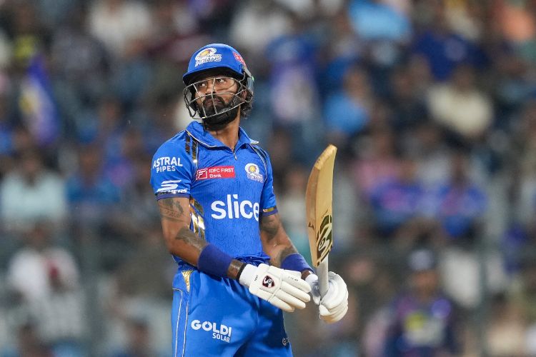It is important to prepare an alternative to Hardik: Raina
