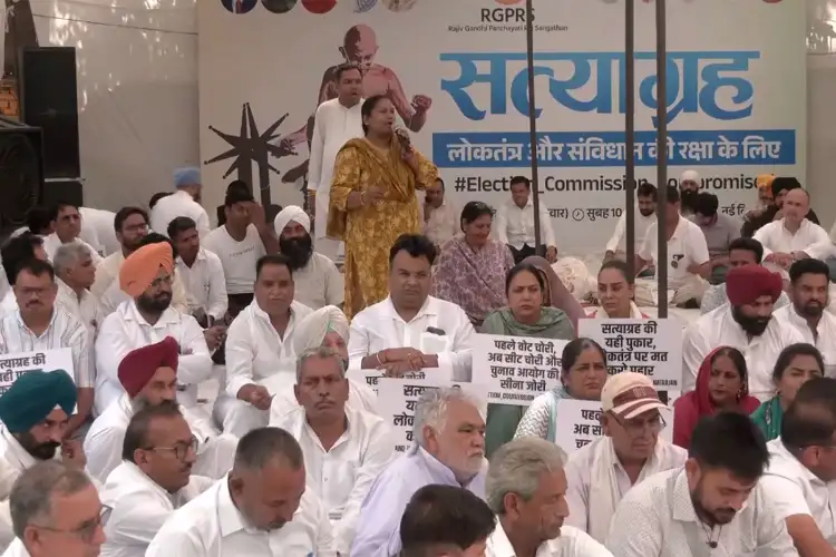 Congress holds 'Satyagraha' protest at Jantar Mantar against ECI over Meenakshi Natarajan's nomination rejection