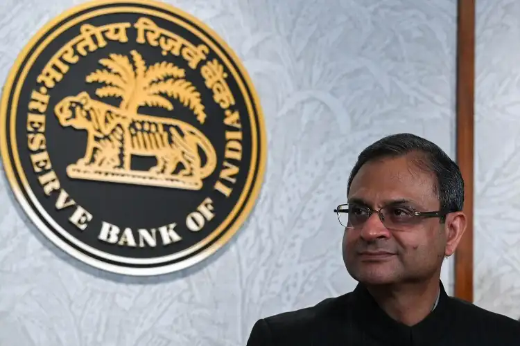 RBI invites young professionals to work with central bank at Rs 1.5 lakh/month stipend