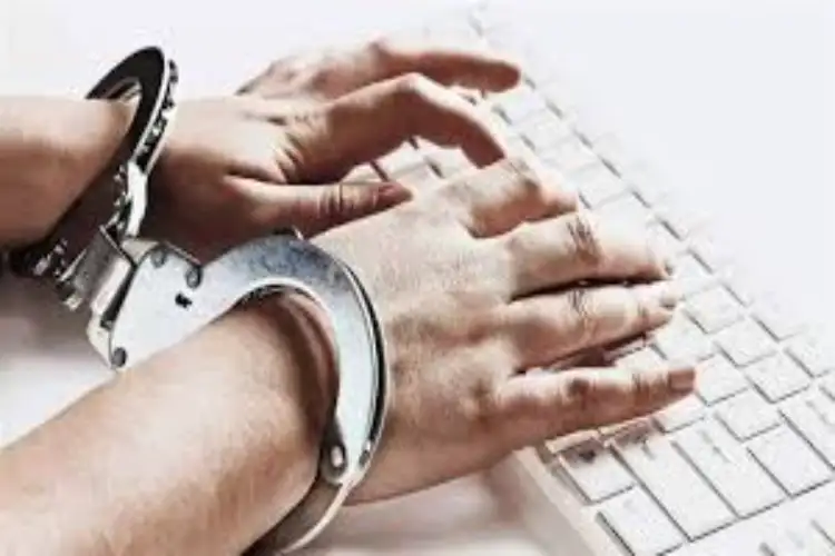 Karnataka: Police bust 