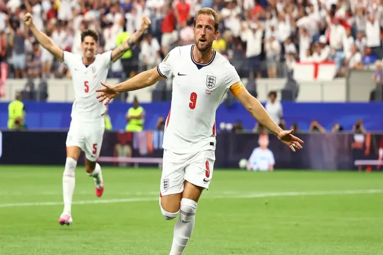 Kane's two goals make the Golden Boot race exciting.