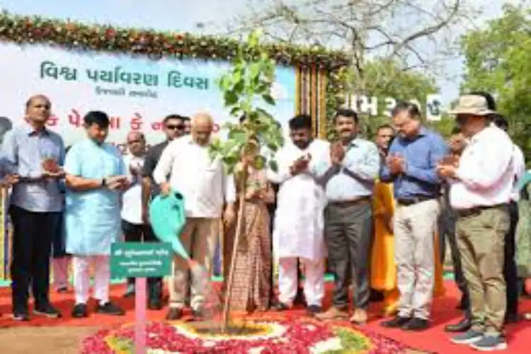 Gujarat Governor and CM launch 