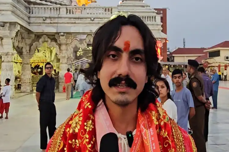 Gujarati singer Aditya Gadhvi visits Ambaji Temple after global award recognition for 'Albeli Matwali Maiya'
