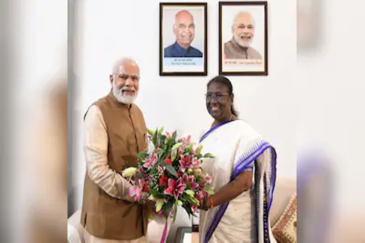 PM Modi wishes President Murmu on her birthday