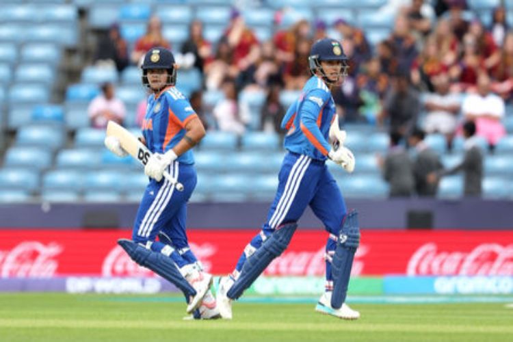 Mandhana will be tested against South Africa's pace attack: Shikha Pandey
