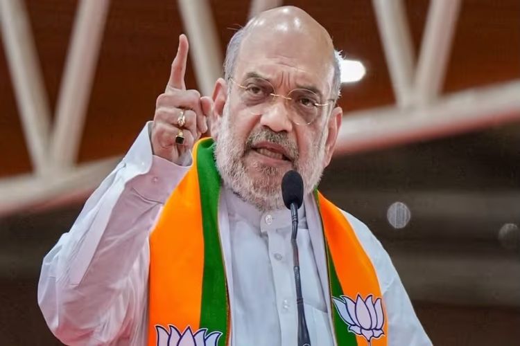 Amit Shah inaugurated development works at the Mahalaxmi Temple complex in Kolhapur.