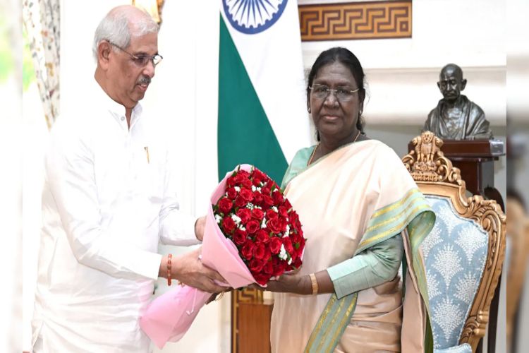 Andhra Pradesh and Assam Chief Ministers greet President Murmu on her birthday