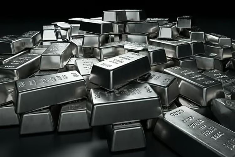 Silver futures rise by Rs 5,146 per kg on progress in US-Iran talks