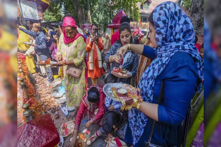Devotees throng Kheer Bhawani fair, BJP expresses happiness