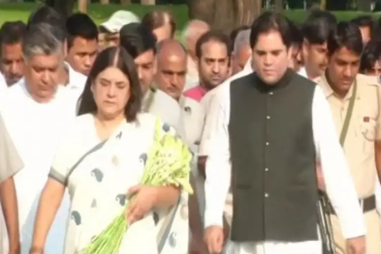 Maneka Gandhi, son Varun pay tribute to Sanjay Gandhi at Shanti Van on 46th death anniversary