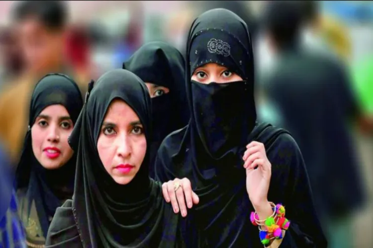 India's Shia Muslims: History, Education, and Identity