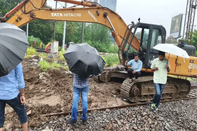 Maharashtra: Trans-Harbour rail services resume after track damage; total 24 trains cancelled due to downpour