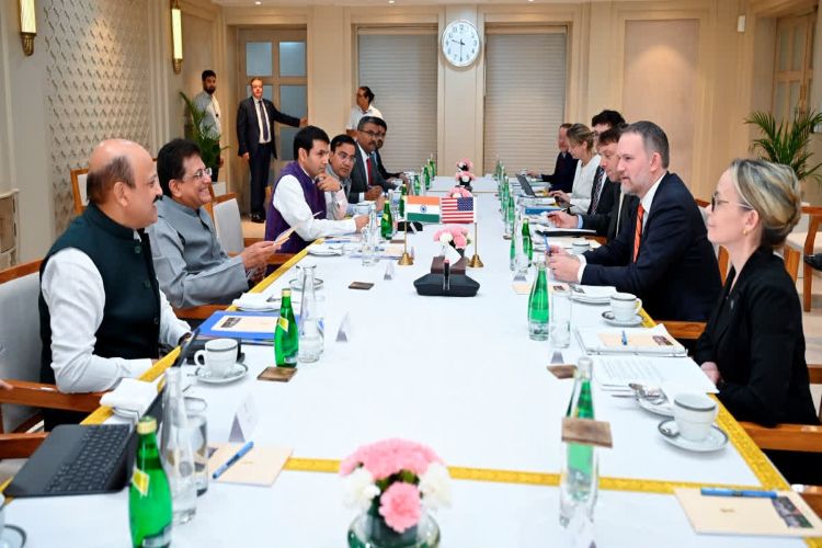 India-US review key aspects of bilateral trade agreement