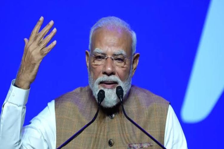 connect India's small cities to global opportunities: Modi