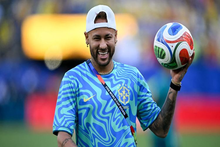 Neymar returns to the World Cup, delighting fans