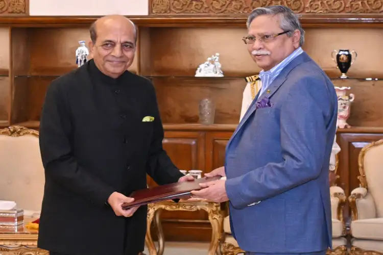 Indian High Commissioner to Bangladesh Dinesh Trivedi visits Indian Visa Centre