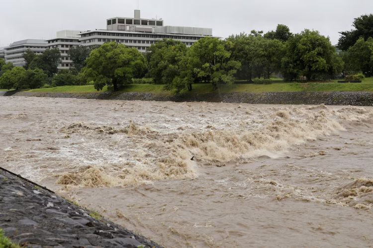 Torrential rains, flood-like conditions in western Japan