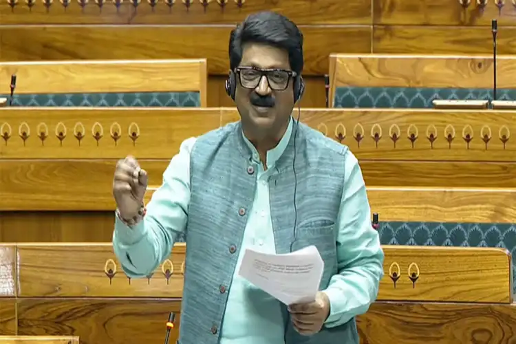 Arvind Sawant speaks on Ram Mandir donation controversy: Judiciary is subservient; allegations leveled against the SC.