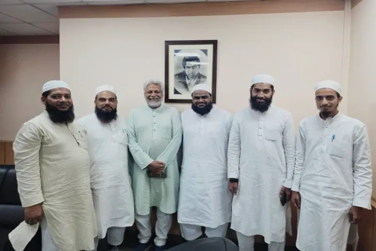 Jamiat delegation meets Dr. Rajendra Singh to discuss water conservation and social harmony.