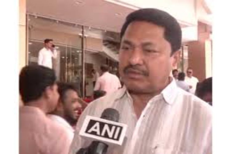Maharashtra government's loan waiver a mere show: Congress