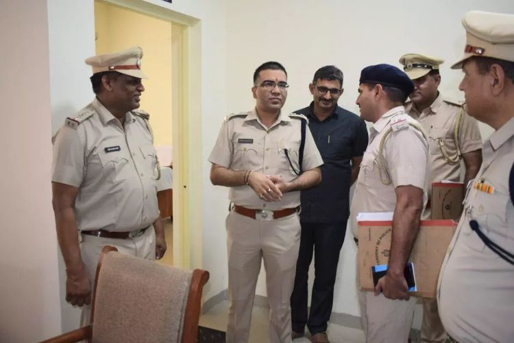 CBI arrests IPS officer Deepak Gahlawat in bribery case