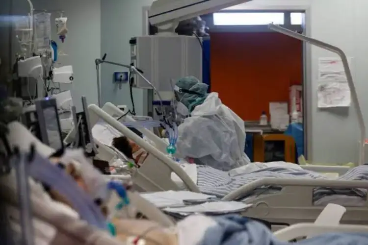 Delhi HC seeks live demo of HMIS, ICU beds, Saarthi app; raises concern over unused equipment at Delhi State Cancer Institute