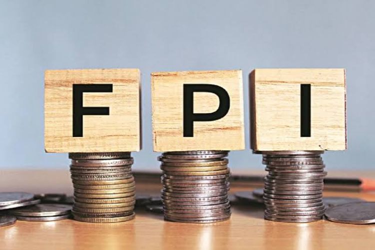 Foreign investors continue selling, withdraw Rs 49,430 crore from stock markets in June