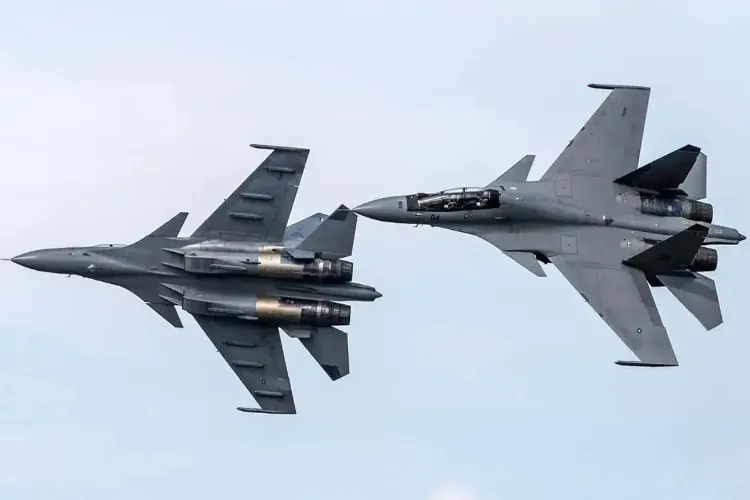 Airstrike on Muslim-majority villages in Myanmar; several houses destroyed, three people injured.