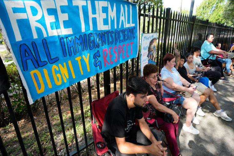 ICE apprehended 10,000 people in 5 days.
