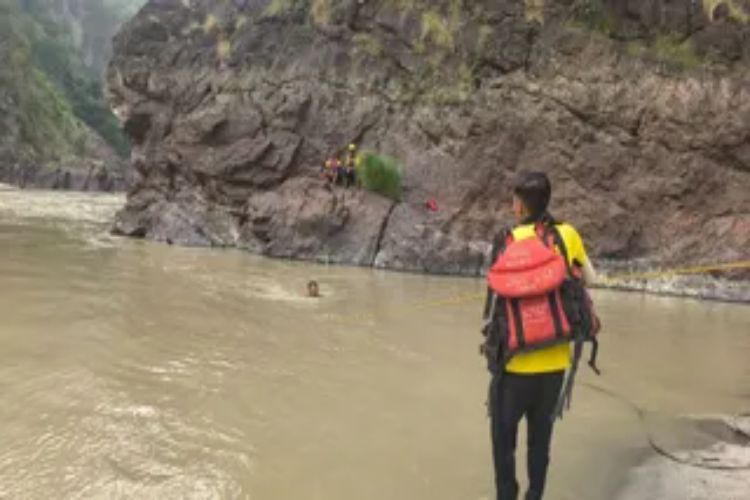  'mock drill' in Nainital was swept away by the strong current of the Kosi river.