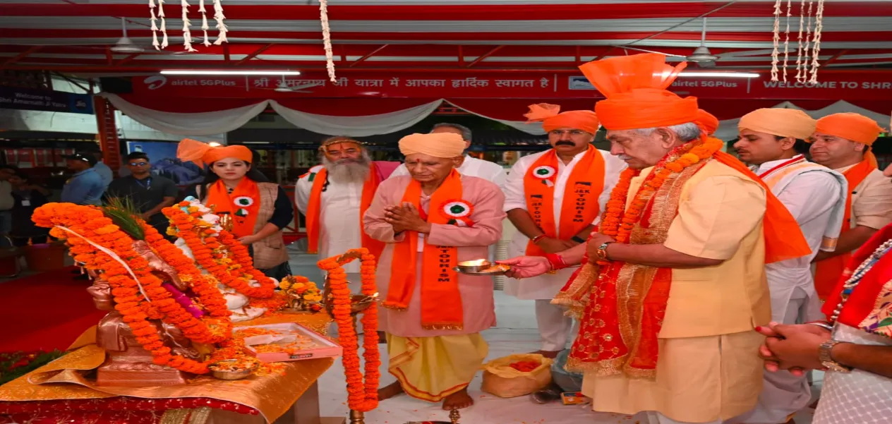 Amarnath Yatra 2026: A unique story of faith and mutual brotherhood in the Kashmir Valley.