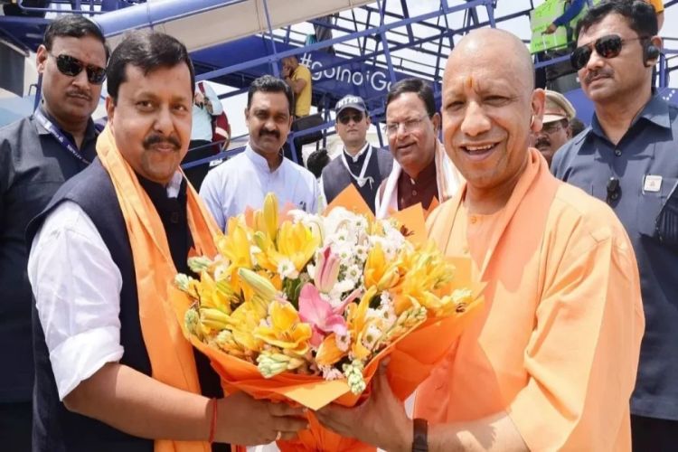BJP President Nitin Naveen reached Lucknow on a two-day visit