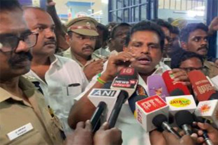 Anita Radhakrishnan crossed the limits: Congress