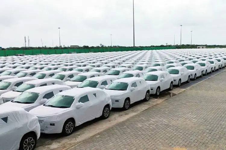 Auto sector Q1FY27 revenue to stay healthy, but margins likely to lag amid input cost inflation: Report