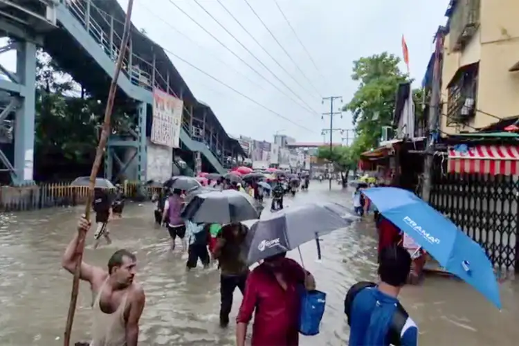 Mumbai rains: SDMA advises work from home for private offices, half-day for non-essential govt offices