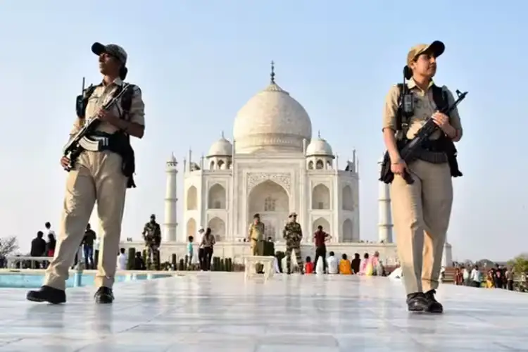 Allahabad HC seeks response from Centre, ASI over plea alleging temple presence inside Taj Mahal