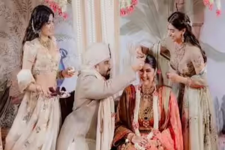  daughter Anshula Kapoor and film director Rohan Thakkar got married.